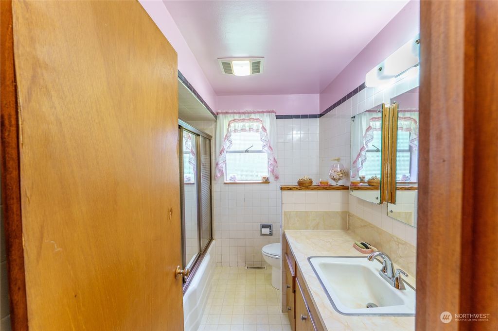 listing image 9366364276812946440
