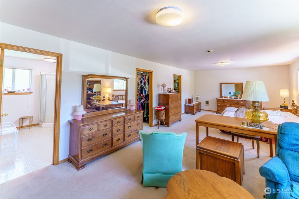 listing image 9368303595631710786