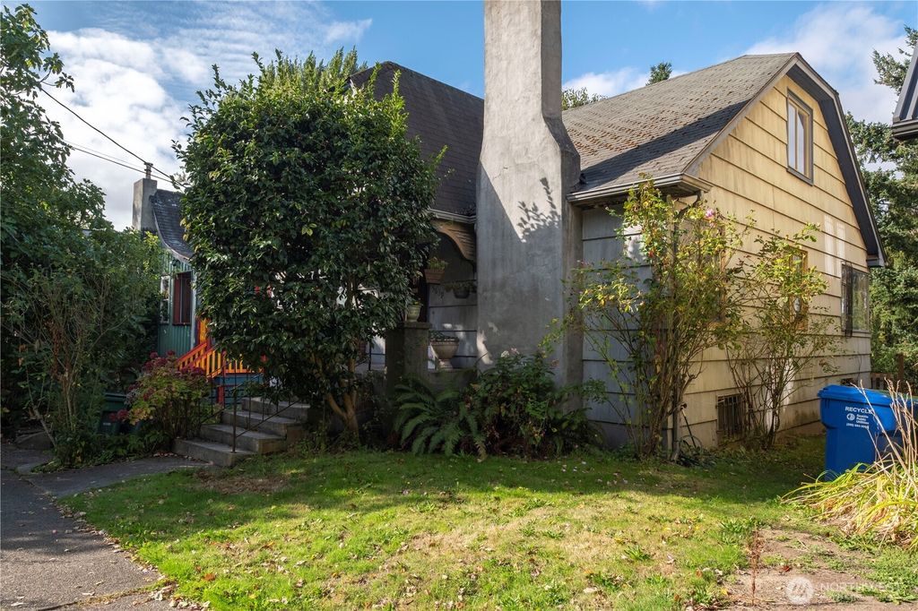 Photo of 5639 3rd Avenue NW, Seattle, WA 98107 (MLS # 2442313)
