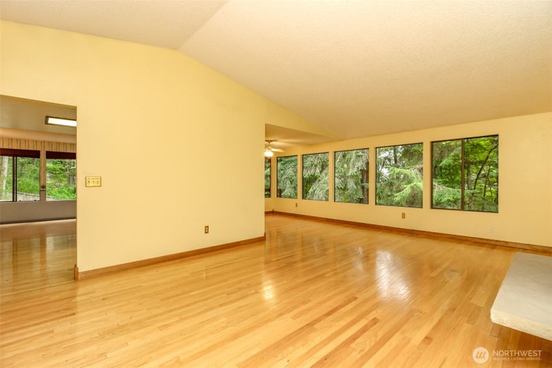 4917 145th Avenue SE