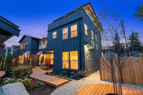 5033 25th Avenue SW A Seattle WA 98106