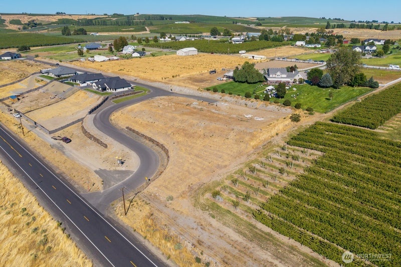 1 Columbia Bluff Lane Lot 9
