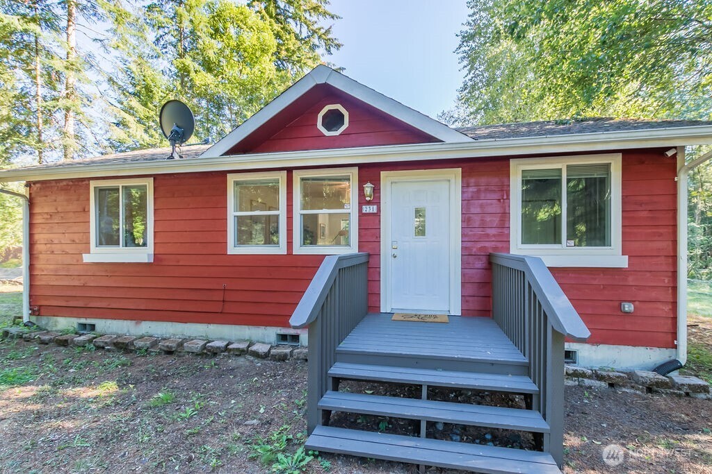 231 Paradise Drive