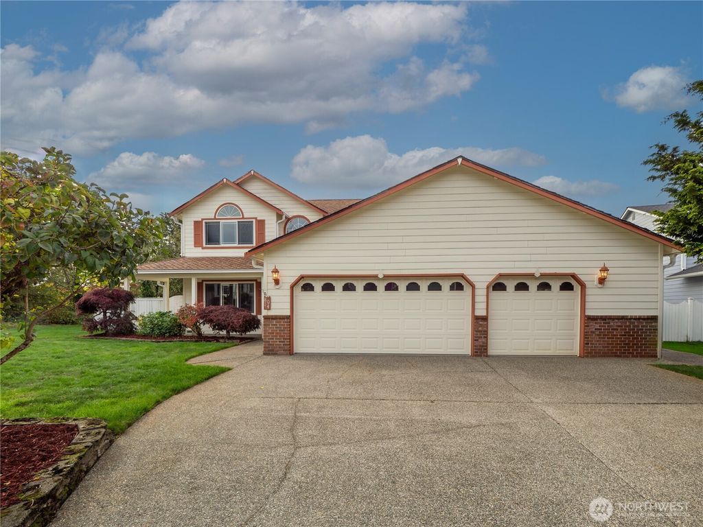 Photo of 8014 73rd Drive NE, Marysville, WA 98270 (MLS # 2348819)