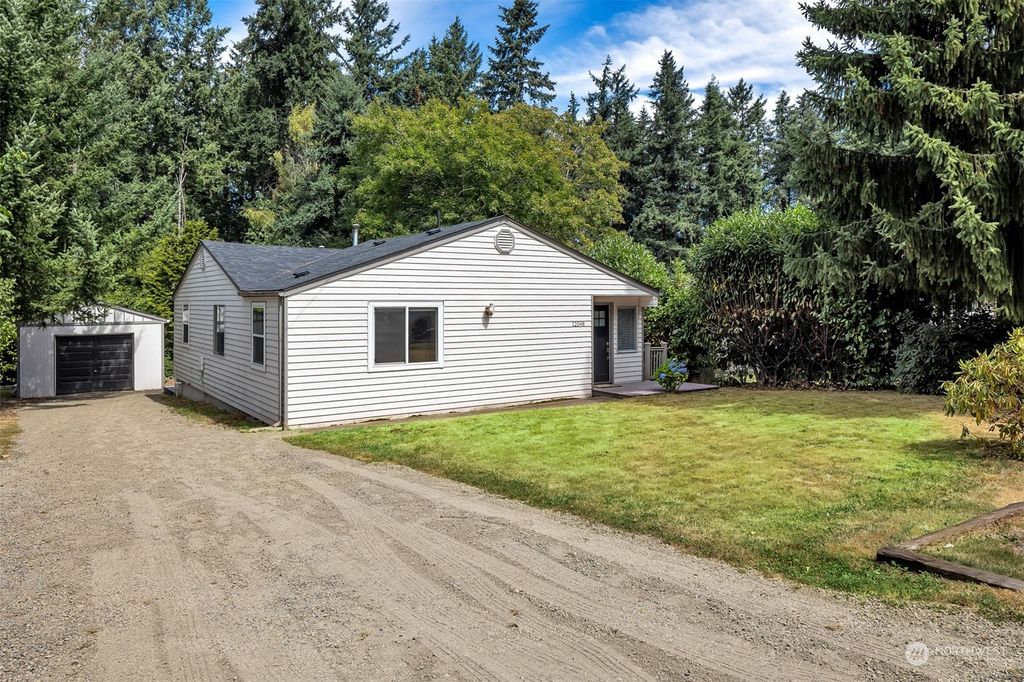 Photo of 12048 SE 188th Street, Renton, WA 98058 (MLS # 2148899)