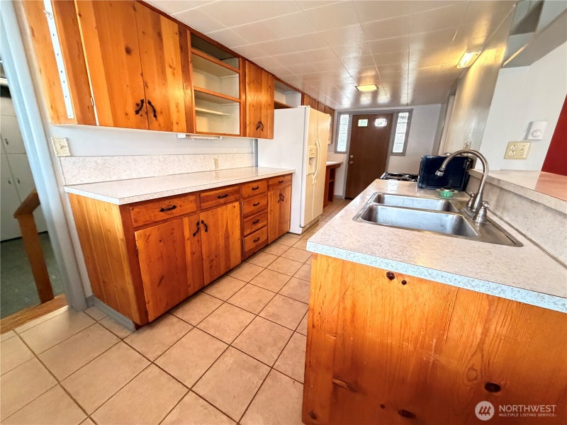 2108 Deerpath