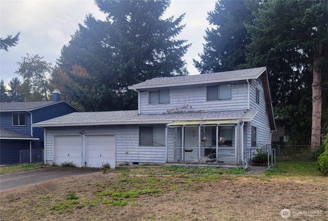 Photo of 13917 103rd Avenue NE, Kirkland, WA 98034 (MLS # 2575619)