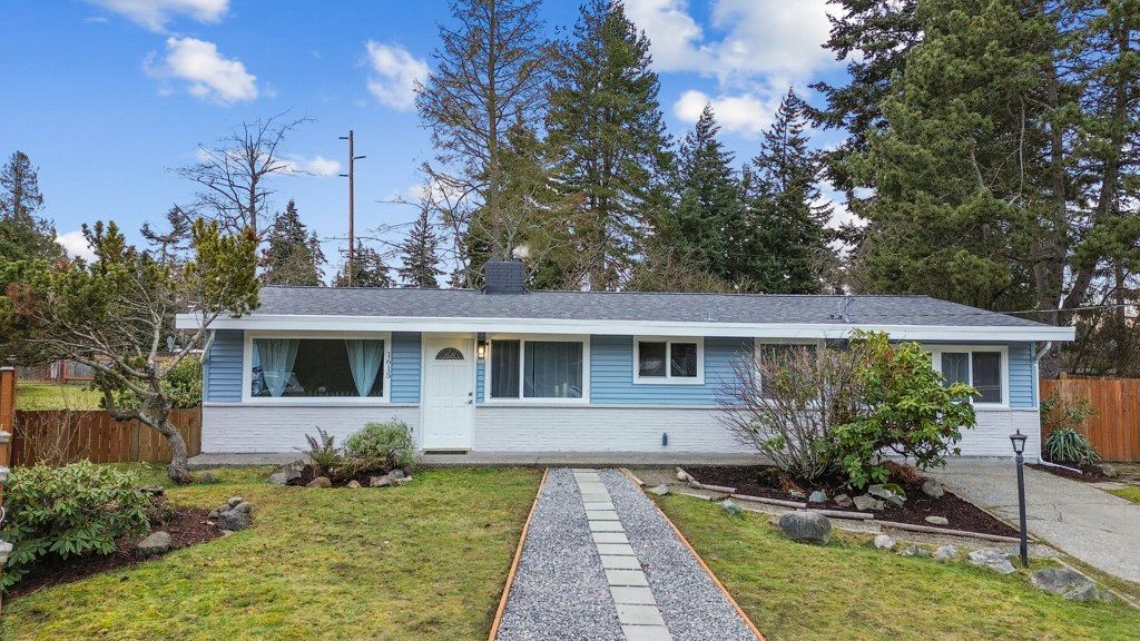 Photo of 1615 N 196th Place, Shoreline, WA 98133 (MLS # 2335065)