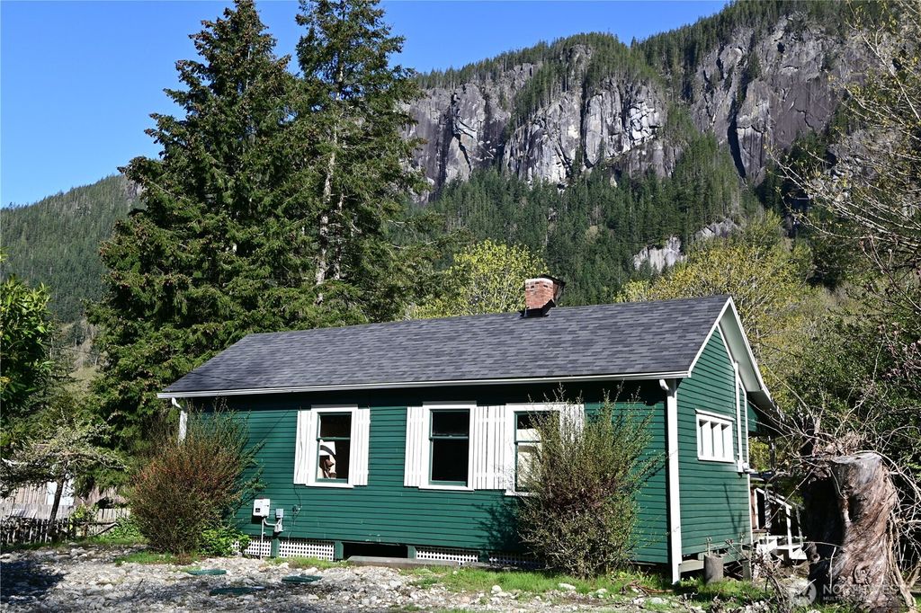 Photo of 202 Crescent Street, Index, WA 98256 (MLS # 2357717)