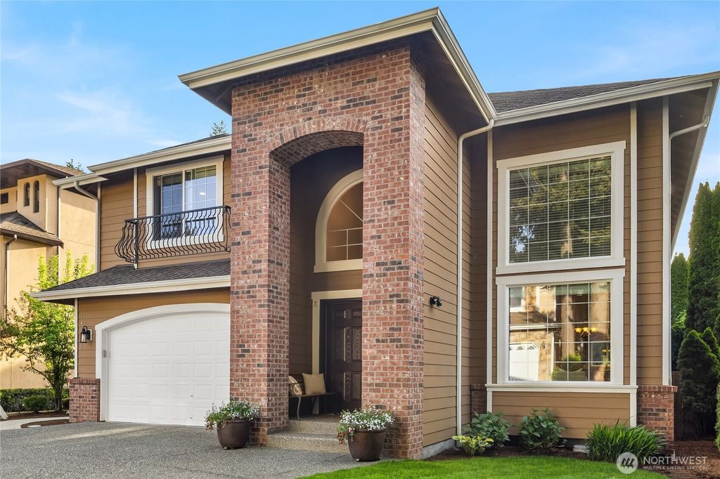Photo of 14778 NE 60th Court, Redmond, WA 98052 (MLS # 2520493)