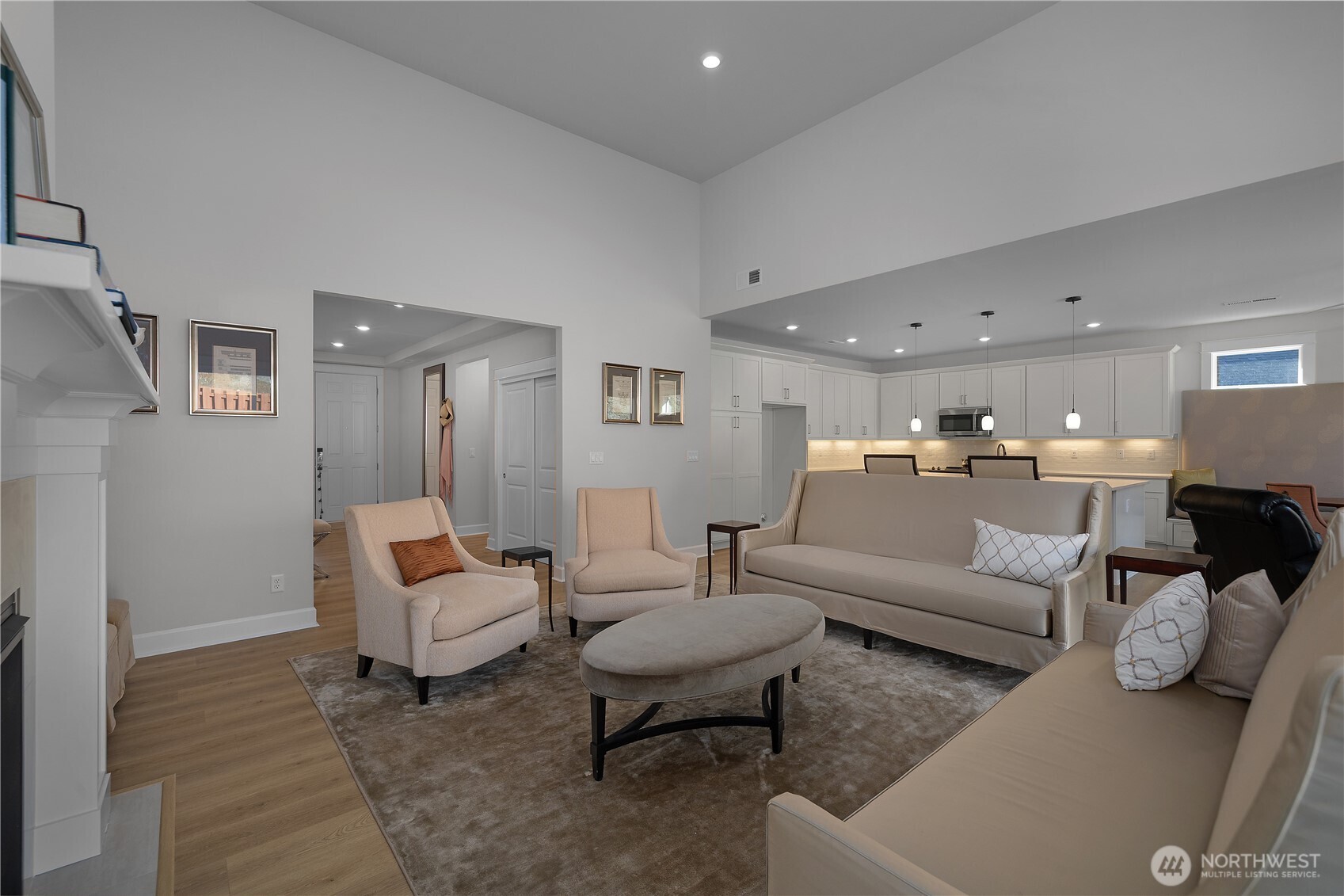 2921 Arrowroot Loop SE