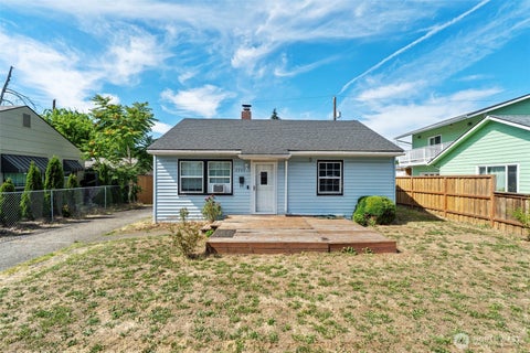 Photo of 2904 E 24th ST, Vancouver, WA 98661 (MLS # 2552717)