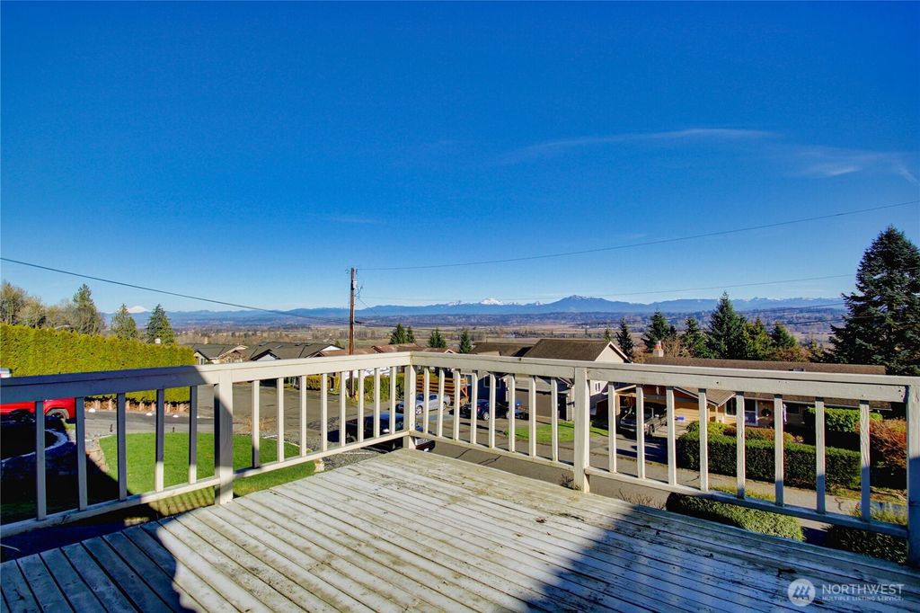 Photo of 7208 Yew Street, Everett, WA 98203 (MLS # 2469869)