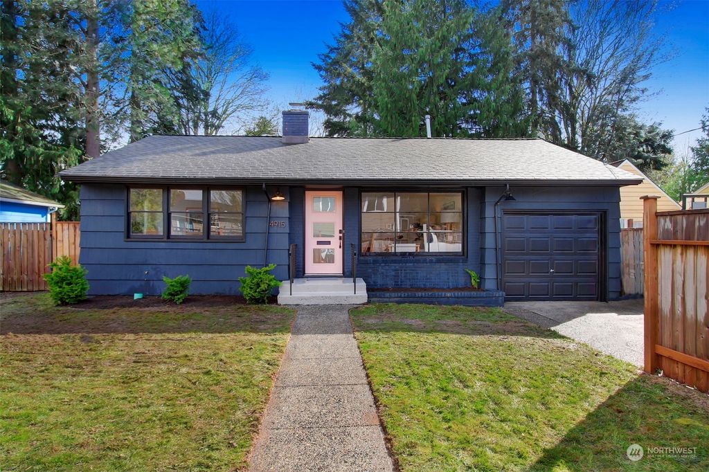 Photo of 4915 SW Bruce Street, Seattle, WA 98136 (MLS # 2216002)