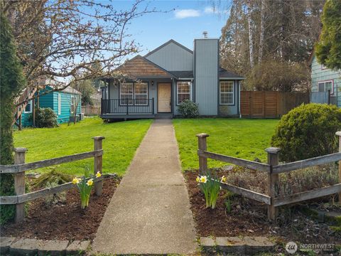 Photo of 1505 Dickinson Avenue NW, Olympia, WA 98502 (MLS # 2499098)