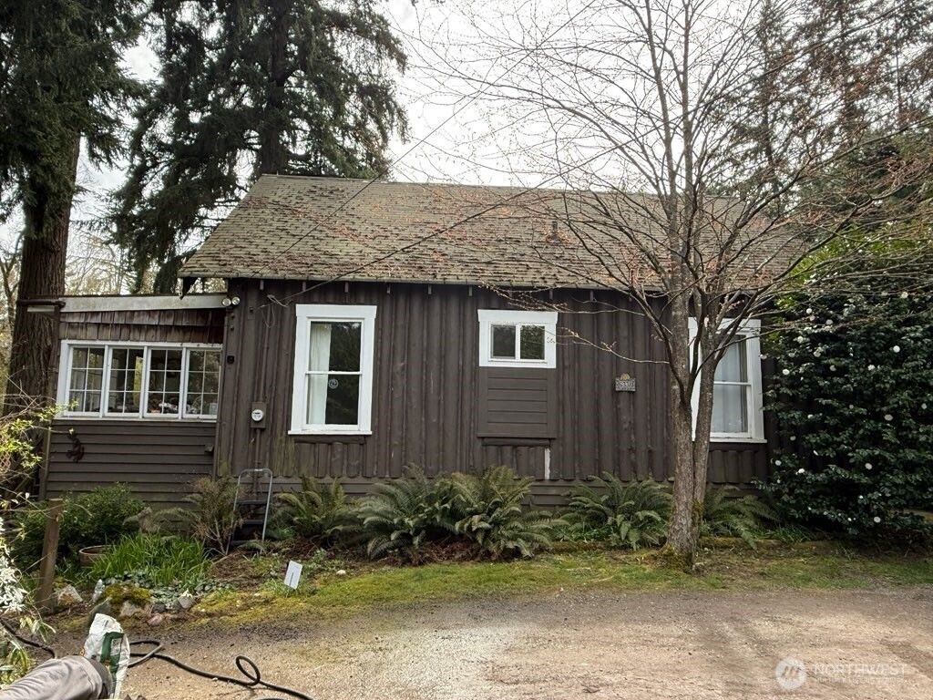 Photo of 6338 Blakely Avenue NE, Bainbridge Island, WA 98110 (MLS # 2501284)