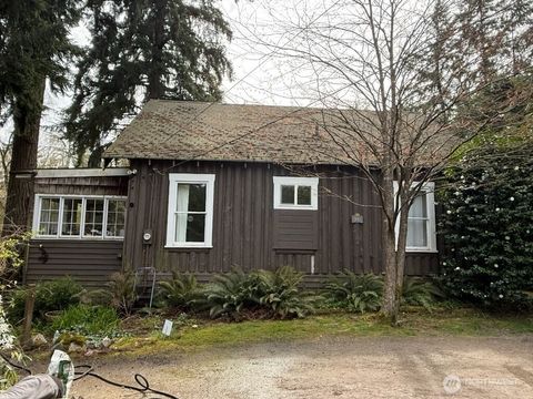 Photo of 6338 Blakely Avenue NE, Bainbridge Island, WA 98110 (MLS # 2501284)