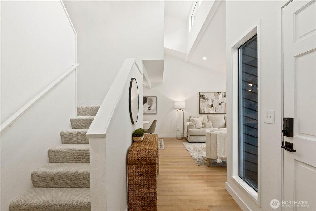 Photo of 2526 233rd Place NE, Sammamish, WA 98074 (MLS # 2345757)