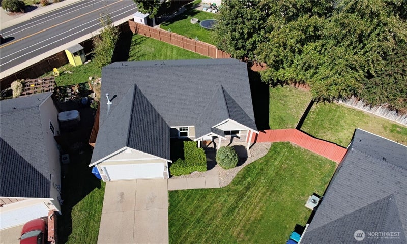 111 W Courtney Court