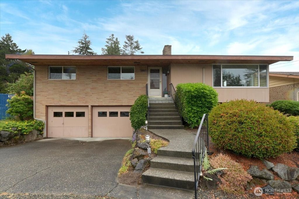 Photo of 11847 78th Avenue S, Seattle, WA 98178 (MLS # 2386867)