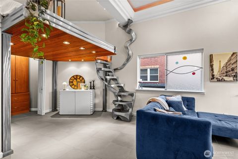 Photo of 621 5th Avenue N #102, Seattle, WA 98109 (MLS # 2487568)