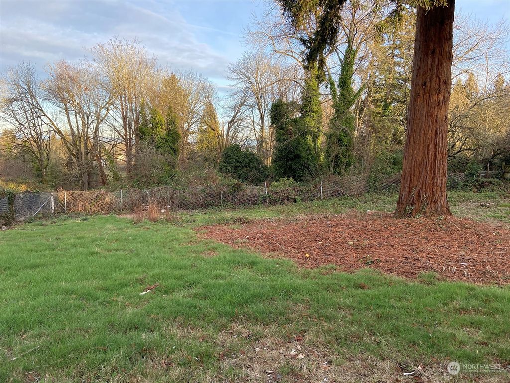 Photo of 12630 24th Avenue S, Seattle, WA 98168 (MLS # 2030369)