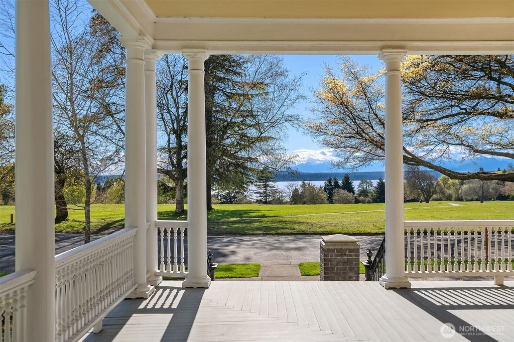 Photo of 4004 Washington Avenue W, Seattle, WA 98199 (MLS # 2493164)