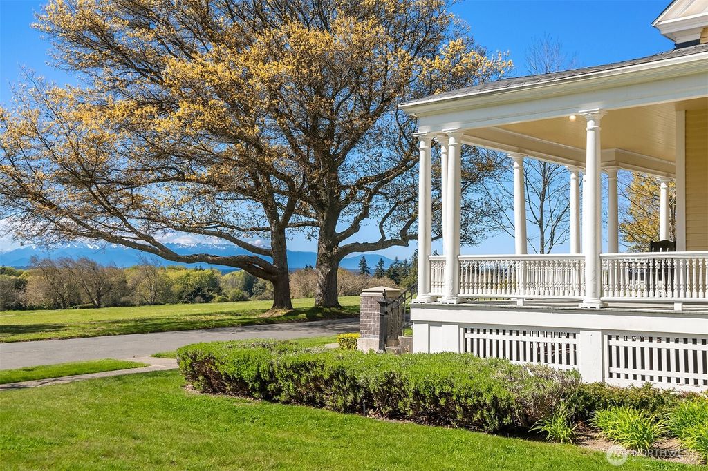 Photo of 4004 Washington Avenue W, Seattle, WA 98199 (MLS # 2493164)