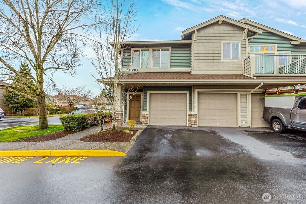 Photo of 6207 Hazel Loop SE #B-18, Auburn, WA 98092 (MLS # 2483052)