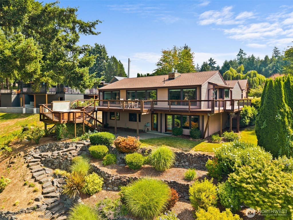 Photo of 2126 Log Cabin Road SE, Olympia, WA 98501 (MLS # 2559522)