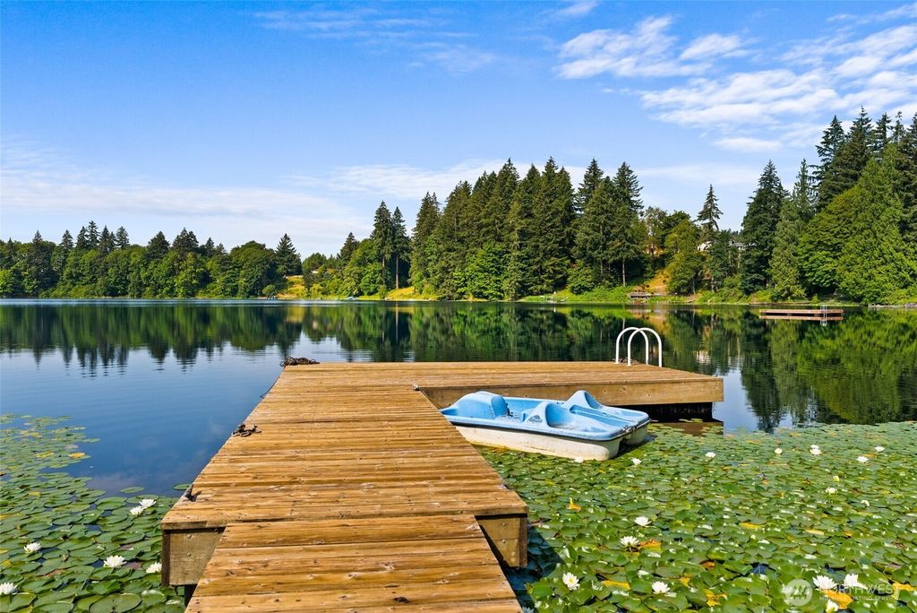 Photo of 2126 Log Cabin Road SE, Olympia, WA 98501 (MLS # 2559522)