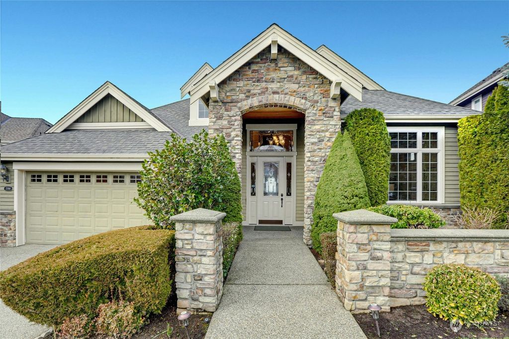 Photo of 2700 NE Daphne Street, Issaquah, WA 98029 (MLS # 2203932)