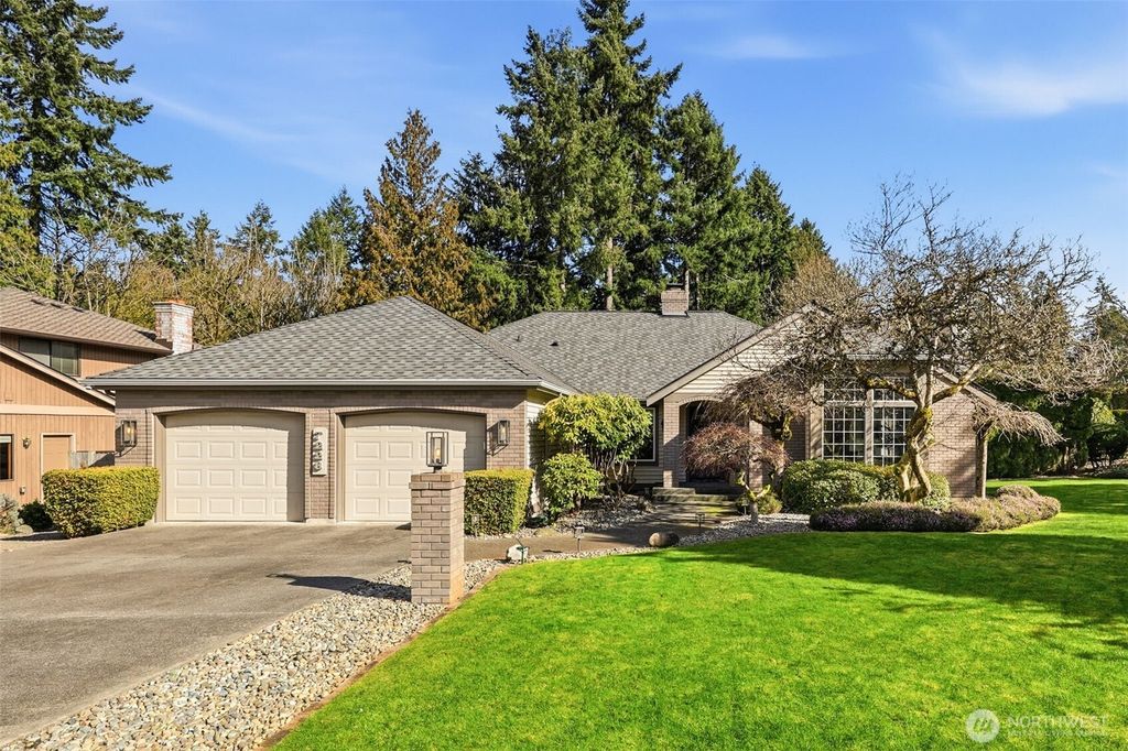 Photo of 7223 65th Ave W Ave, Lakewood, WA 98499 (MLS # 2484158)