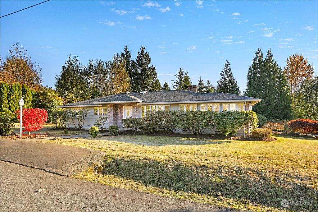 Photo of 15203 SE 132nd Street, Renton, WA 98059 (MLS # 2017571)