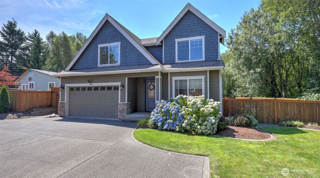 Photo of 5120 NE 9th Place, Renton, WA 98059 (MLS # 2414496)