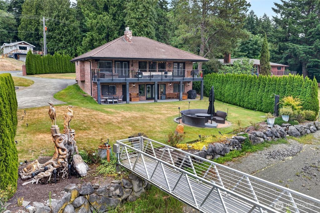 Photo of 3510 East Bay Drive NW, Gig Harbor, WA 98335 (MLS # 2552486)