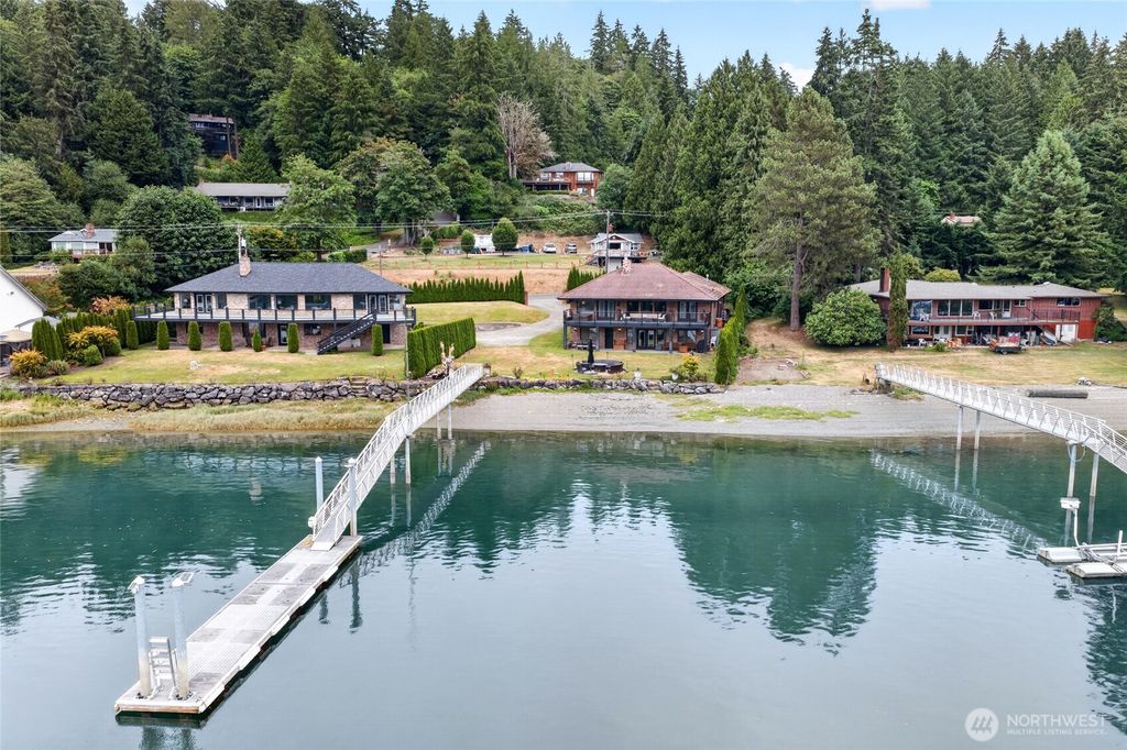 Photo of 3510 East Bay Drive NW, Gig Harbor, WA 98335 (MLS # 2552486)