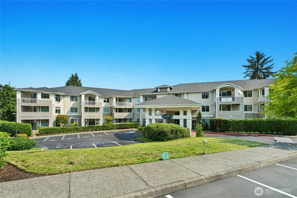 2244 132ND AVE SE APT B208, BELLEVUE, WA 98005 - Image ed92f0809cc8897a8a52bb4cfd6cf0cc/2168751892