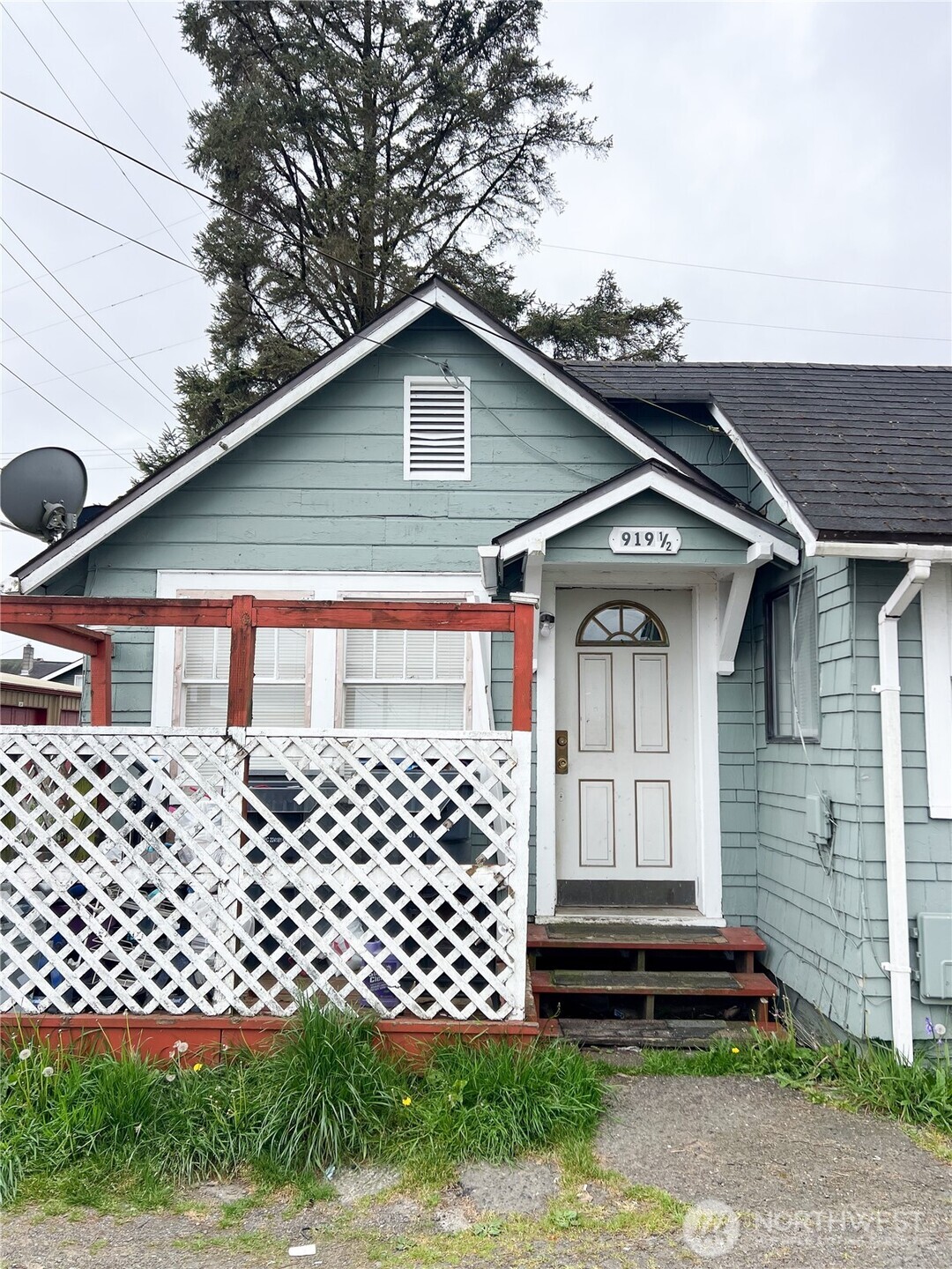 919 W Heron Street
