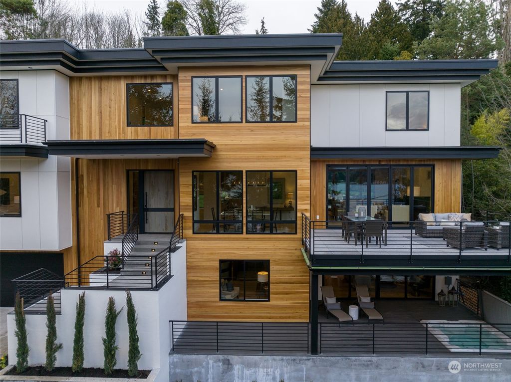 Photo of 9818 SE 42nd Place, Mercer Island, WA 98040 (MLS # 2153883)