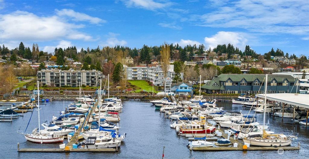 Photo of 6125 NE 175th Street #M201, Kenmore, WA 98028 (MLS # 2247892)