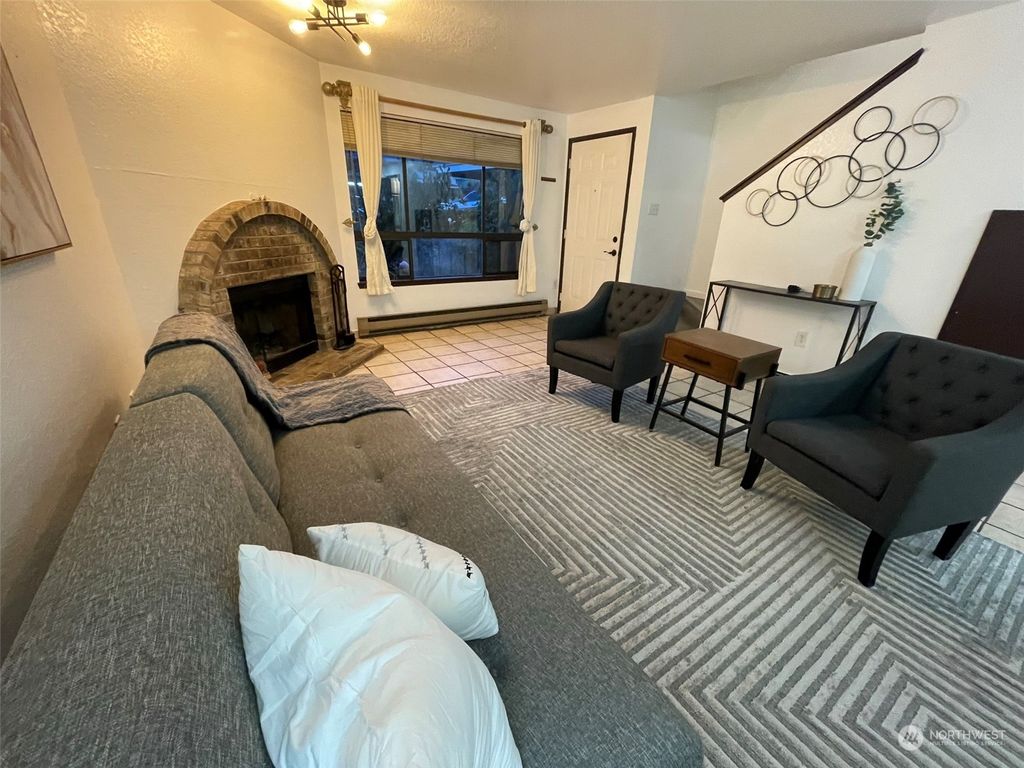 Photo of 14924 32nd Place S #22, SeaTac, WA 98168 (MLS # 2162387)