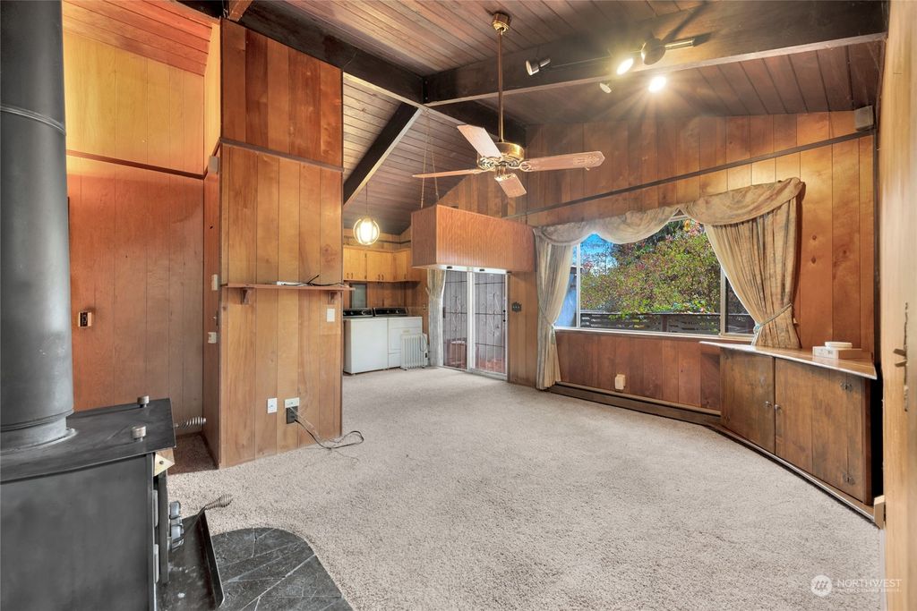 Photo of 201 Portage Avenue, Granite Falls, WA 98252 (MLS # 2174886)