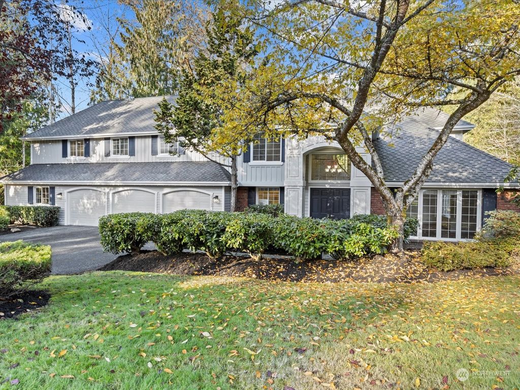 Photo of 25924 NE 25th Street, Redmond, WA 98053 (MLS # 2017142)