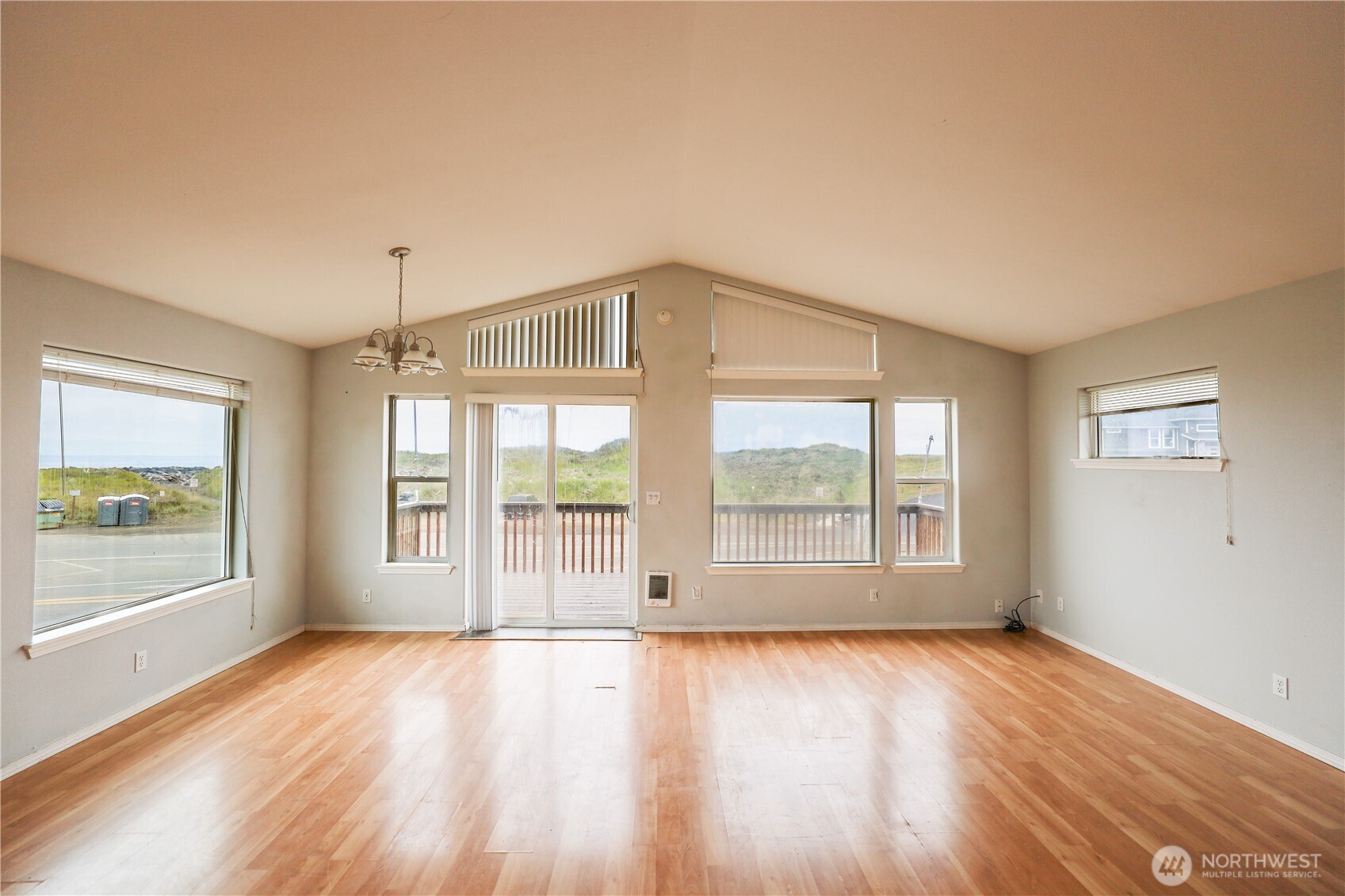 1488 Ocean Shores Boulevard SW