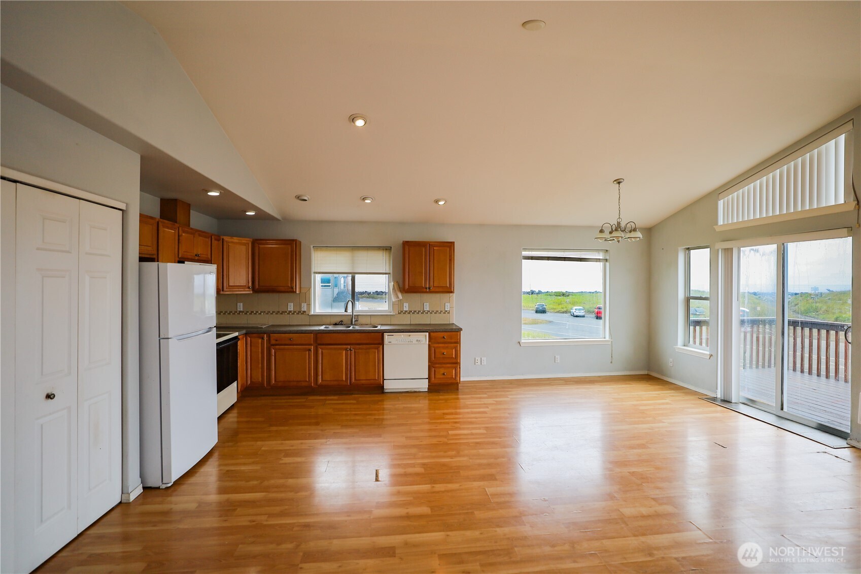 1488 Ocean Shores Boulevard SW