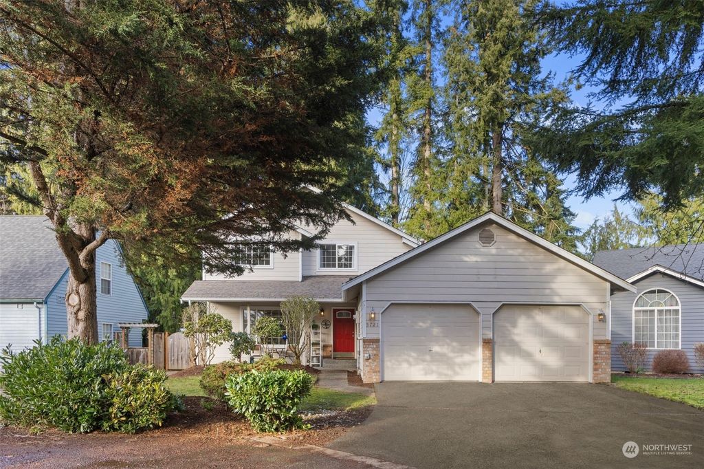 Photo of 5721 Grove Street, Marysville, WA 98270 (MLS # 2322554)