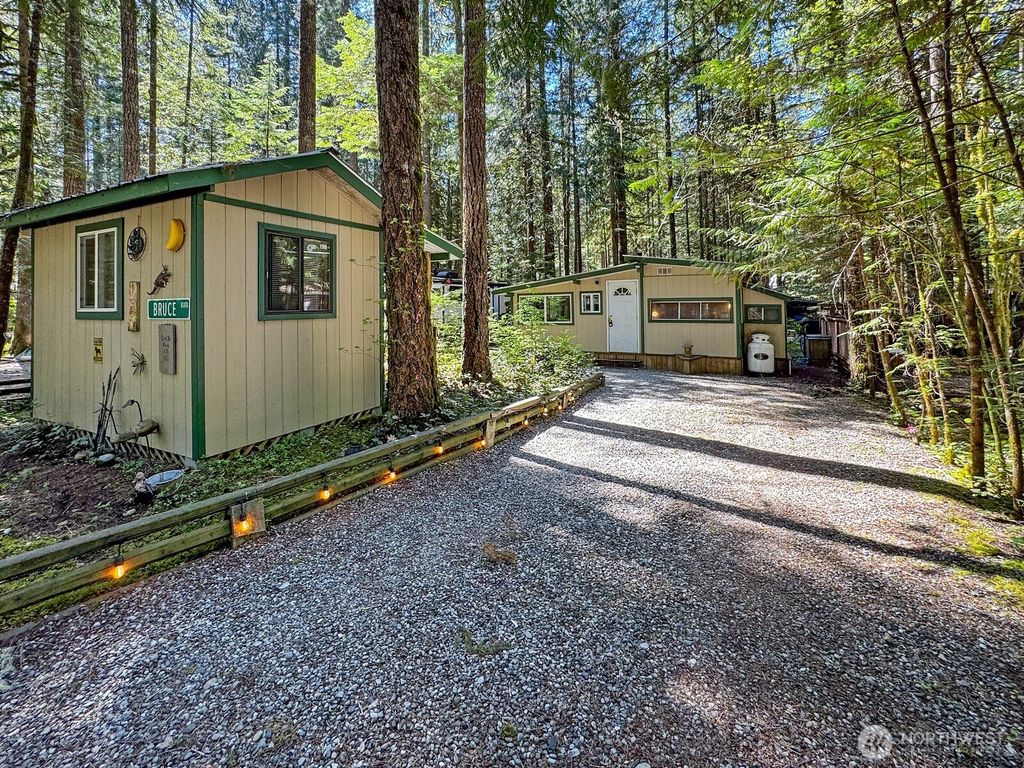 Photo of 107 3 Sunset Circle Cir, Deming, WA 98244 (MLS # 2525172)