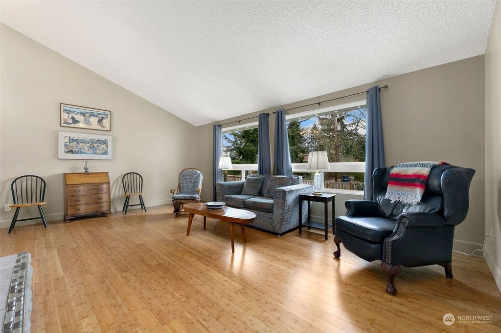 Photo of 19301 67th Avenue NE, Kenmore, WA 98028 (MLS # 2218351)