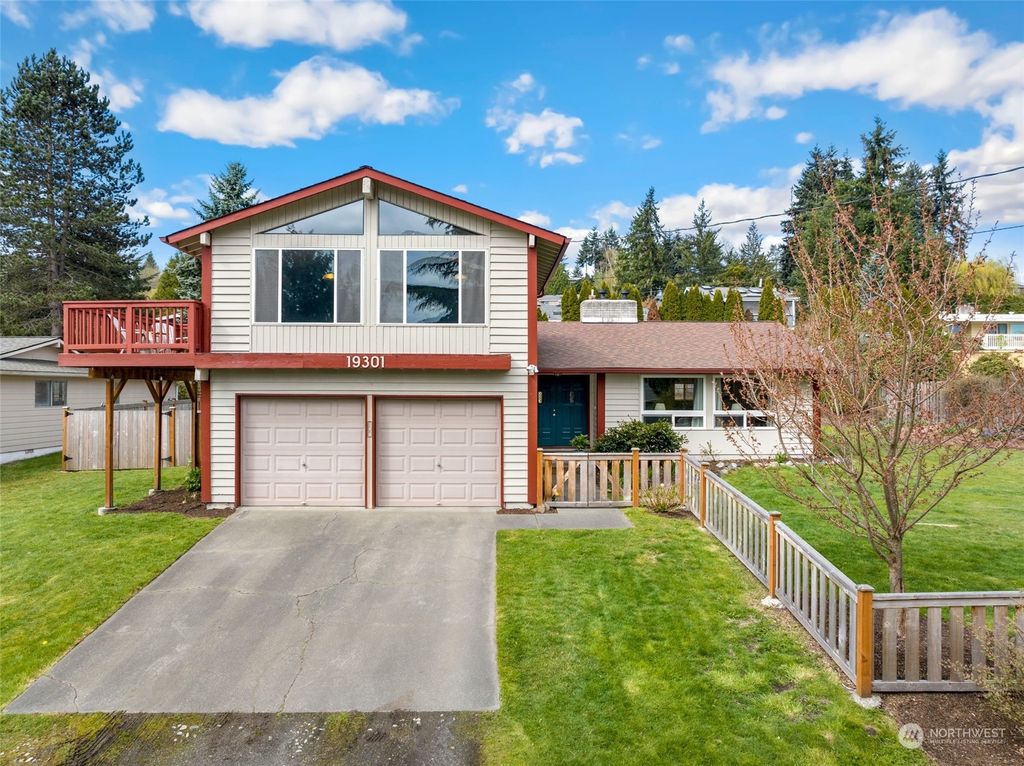 Photo of 19301 67th Avenue NE, Kenmore, WA 98028 (MLS # 2218351)
